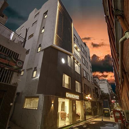 Hotel Kaca Inn-By Haveliya Hotels- Traveller'S Choice Award Winner 2025 Nova Deli Exterior foto