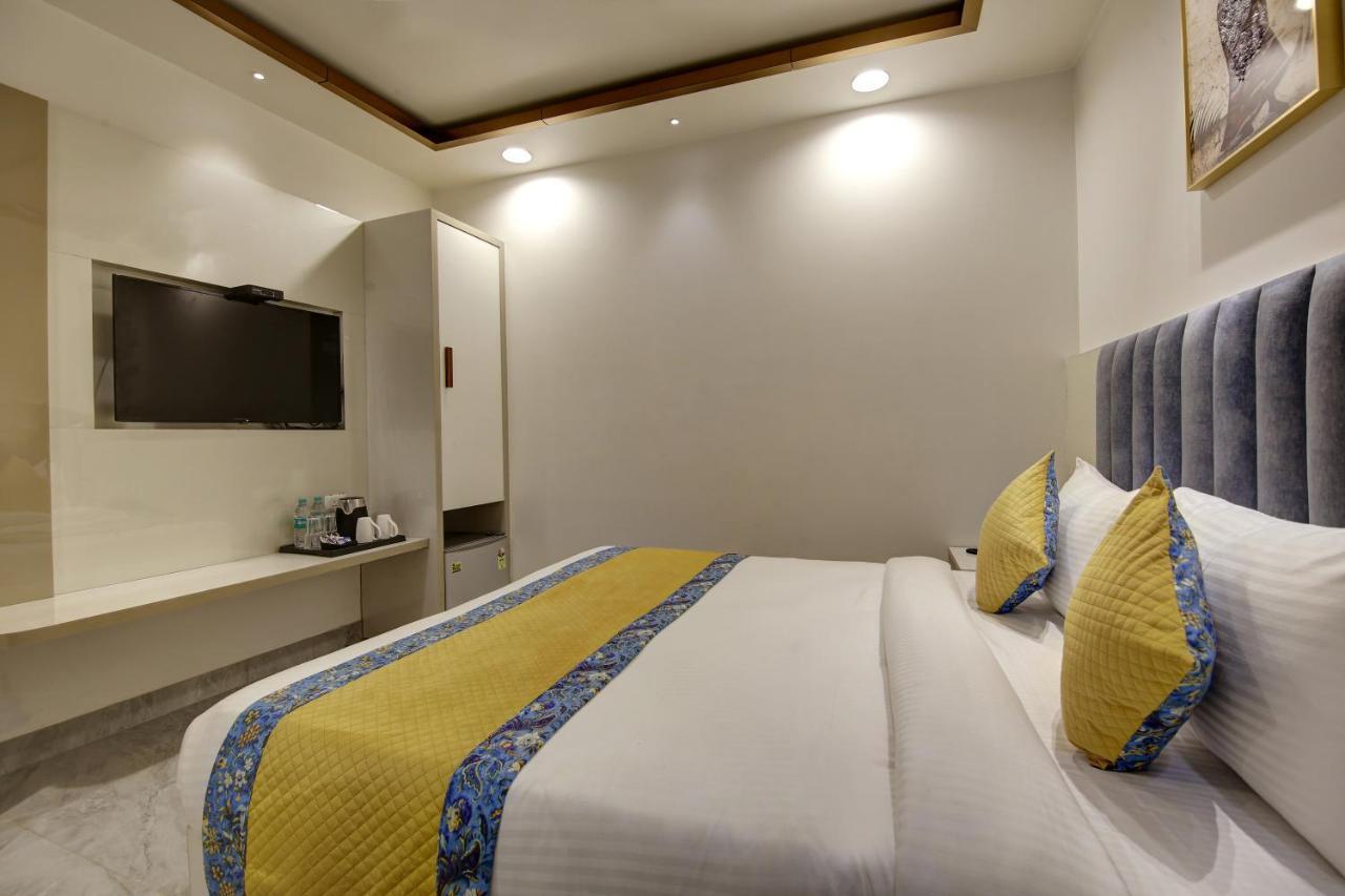 Hotel Kaca Inn-By Haveliya Hotels- Traveller'S Choice Award Winner 2025 Nova Deli Exterior foto