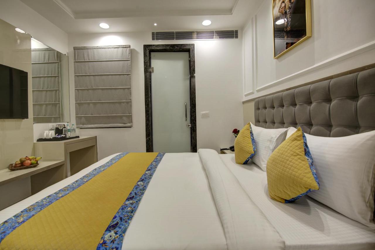 Hotel Kaca Inn-By Haveliya Hotels- Traveller'S Choice Award Winner 2025 Nova Deli Exterior foto
