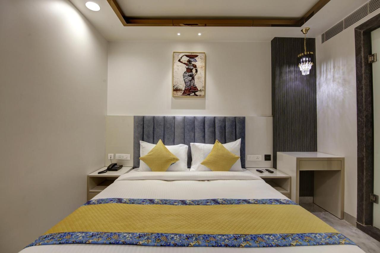Hotel Kaca Inn-By Haveliya Hotels- Traveller'S Choice Award Winner 2025 Nova Deli Exterior foto