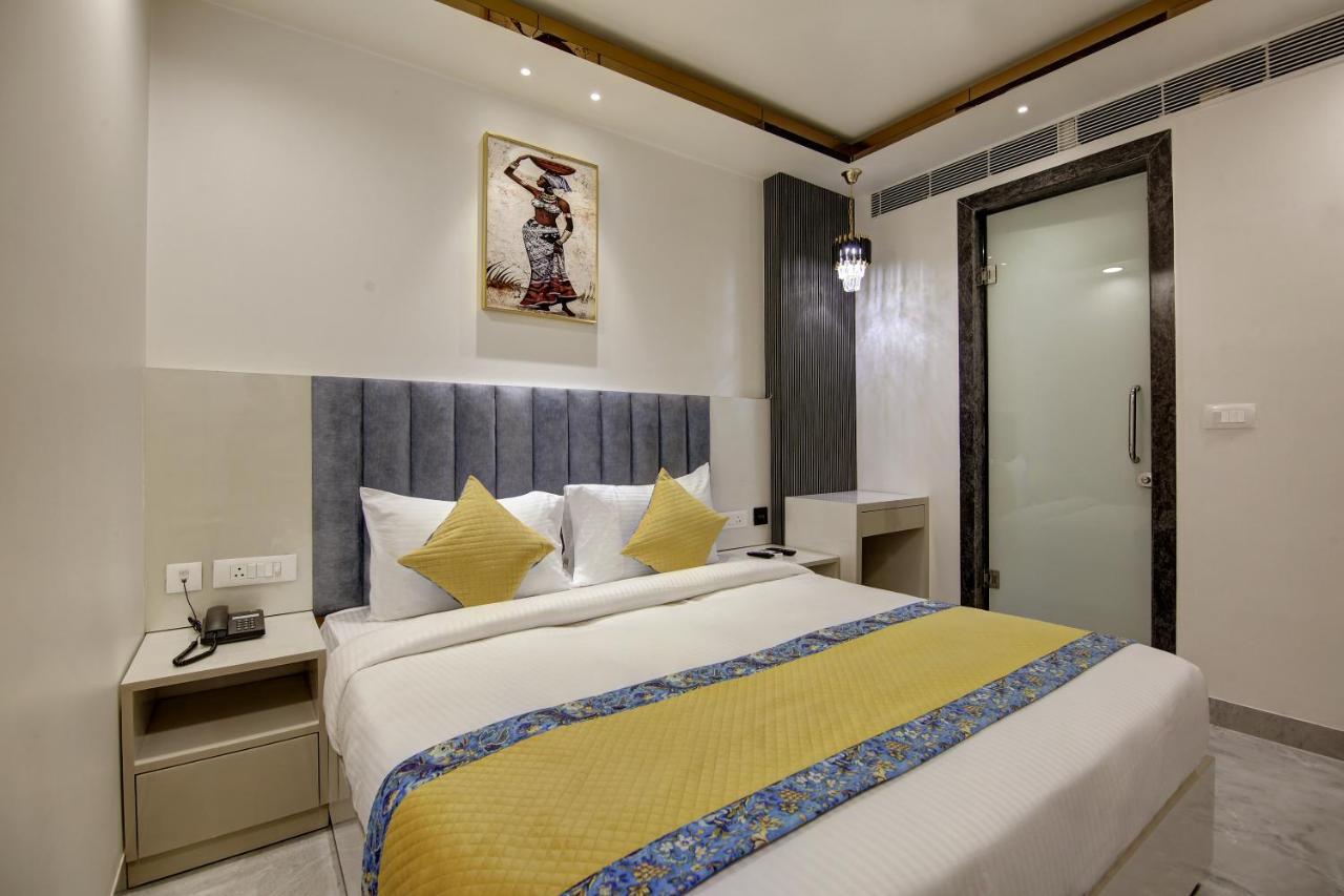 Hotel Kaca Inn-By Haveliya Hotels- Traveller'S Choice Award Winner 2025 Nova Deli Exterior foto