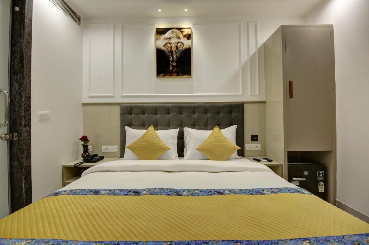 Hotel Kaca Inn-By Haveliya Hotels- Traveller'S Choice Award Winner 2025 Nova Deli Exterior foto