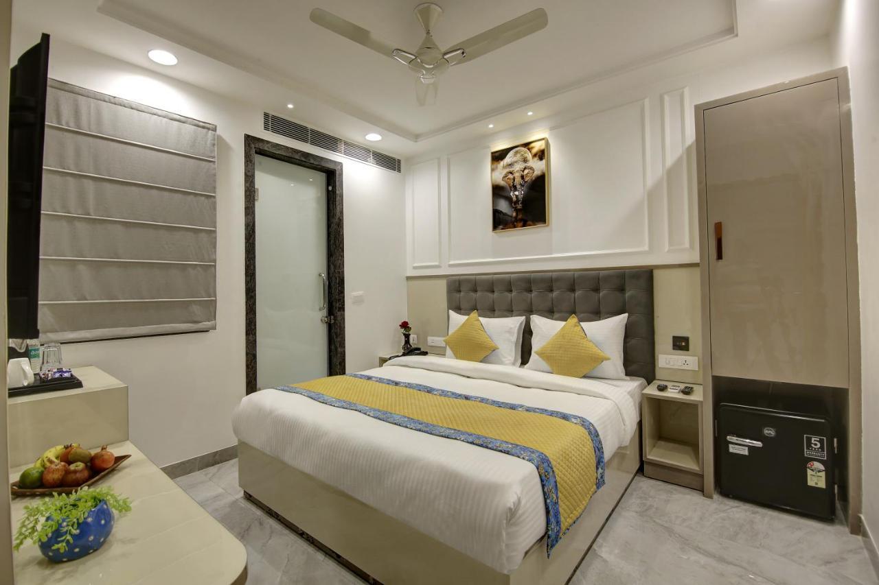 Hotel Kaca Inn-By Haveliya Hotels- Traveller'S Choice Award Winner 2025 Nova Deli Exterior foto