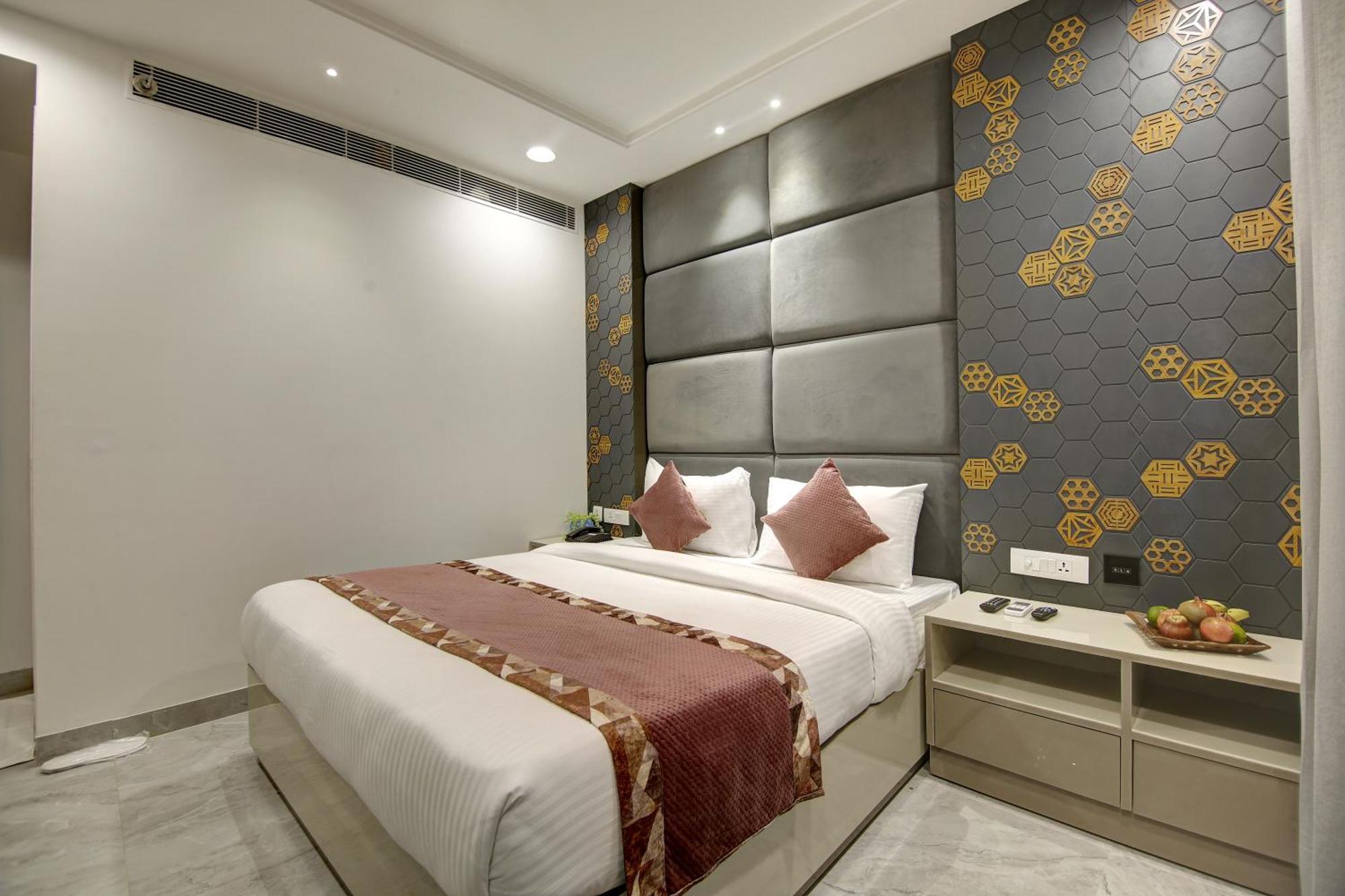 Hotel Kaca Inn-By Haveliya Hotels- Traveller'S Choice Award Winner 2025 Nova Deli Exterior foto